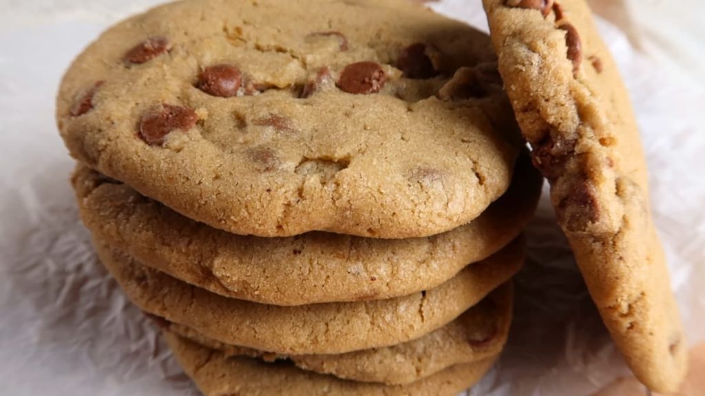 cookies com gotas de chocolate