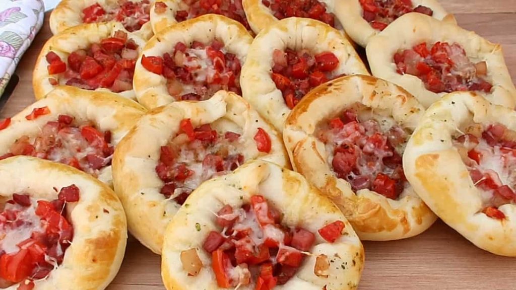 esfiha aberta de bacon
