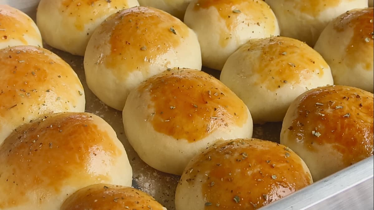 Pãozinho de Calabresa e Requeijão