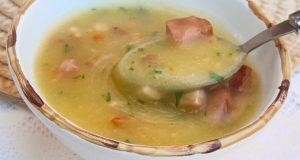 caldo de mandioca com calabresa